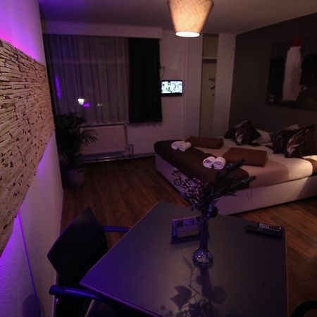 Het Wapen Van Pernisホステル エクステリア 写真